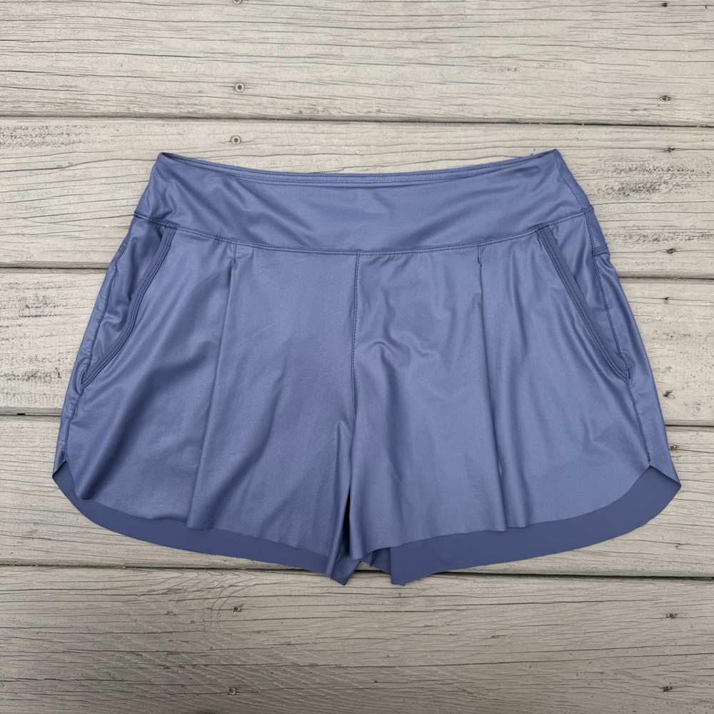 Lululemon seamless running shorts size 8